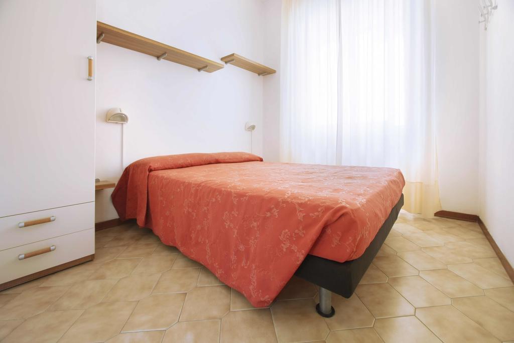 Residence Barusso Алассио Номер фото